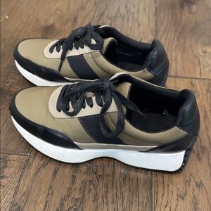 DV by Dolce Vita Bettie sneakers in olive